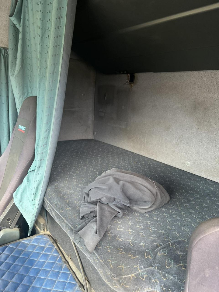 Cabeza tractora RENAULT Magnum 440 ID1576S: foto 12 Cabeza tractora RENAULT Magnum 440 ID1576S: foto 12