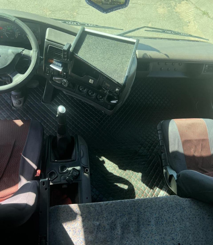 Cabeza tractora RENAULT Magnum 440 ID1576S: foto 10 Cabeza tractora RENAULT Magnum 440 ID1576S: foto 10