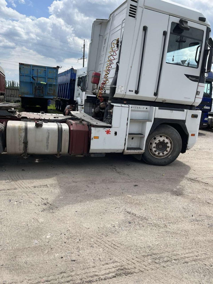 RENAULT Magnum 470 - Cabeza tractora: foto 5 RENAULT Magnum 470 - Cabeza tractora: foto 5