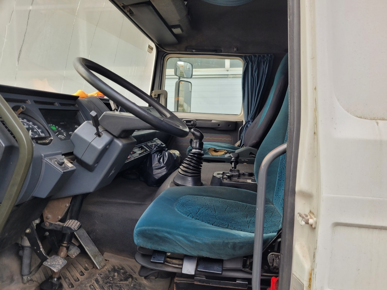 Cabeza tractora RENAULT Manager: foto 22