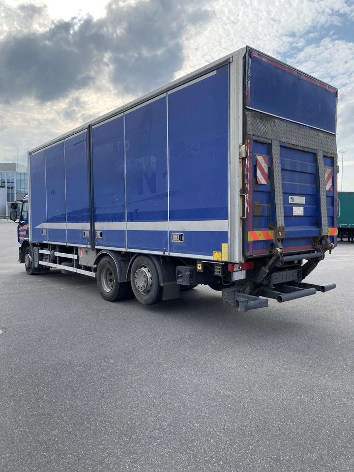 Camión caja cerrada RENAULT Premium 320: foto 7