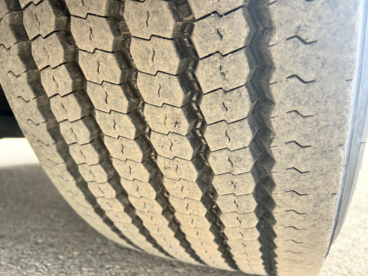 Camión frigorífico SCANIA G490: foto 18