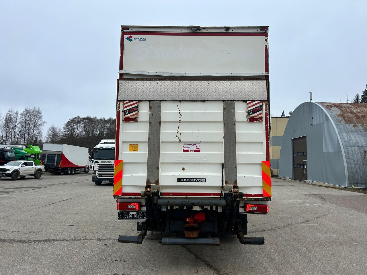 Camión frigorífico SCANIA G490: foto 7