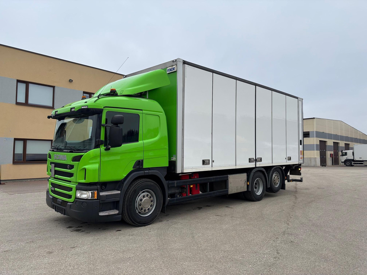 SCANIA P450 - Camión caja cerrada: foto 3 SCANIA P450 - Camión caja cerrada: foto 3