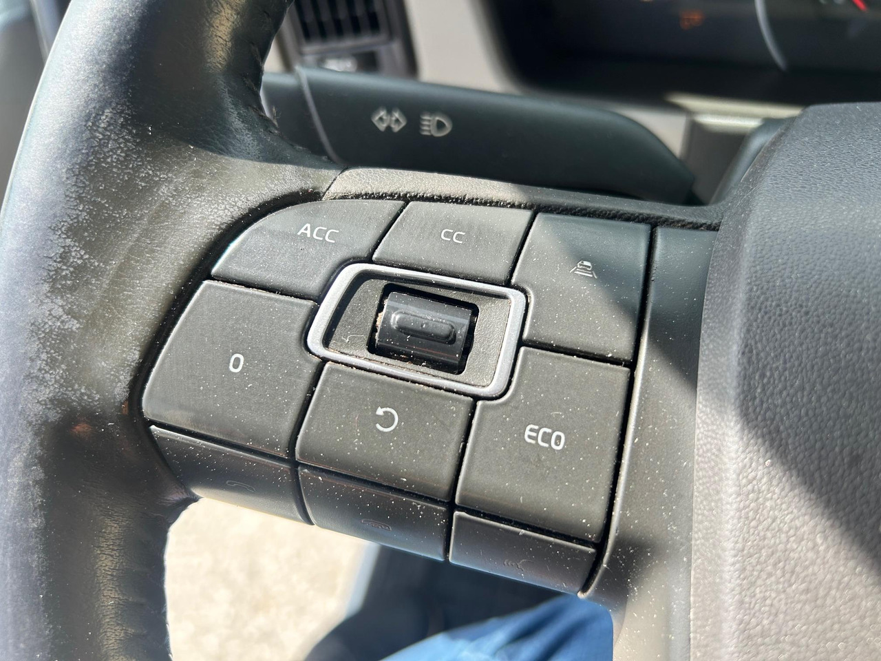 Camión chasis VOLVO FM500: foto 18