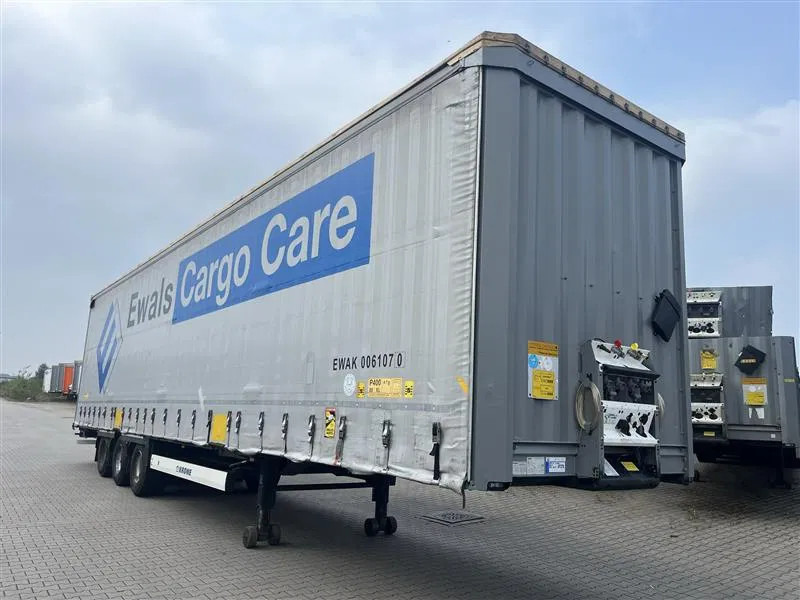 Krone 2016 XLS MEGA P400 HUCKEPACK - Semirremolque caja cerrada: foto 1 Krone 2016 XLS MEGA P400 HUCKEPACK - Semirremolque caja cerrada: foto 1