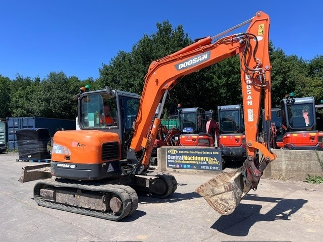Doosan DX 63-3 - Miniexcavadora: foto 3 Doosan DX 63-3 - Miniexcavadora: foto 3