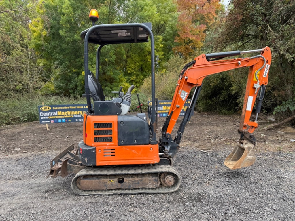 Hitachi ZX 19 U-6 - Miniexcavadora: foto 1 Hitachi ZX 19 U-6 - Miniexcavadora: foto 1