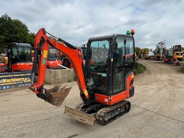 Kubota KX 016-4 - Miniexcavadora: foto 4 Kubota KX 016-4 - Miniexcavadora: foto 4