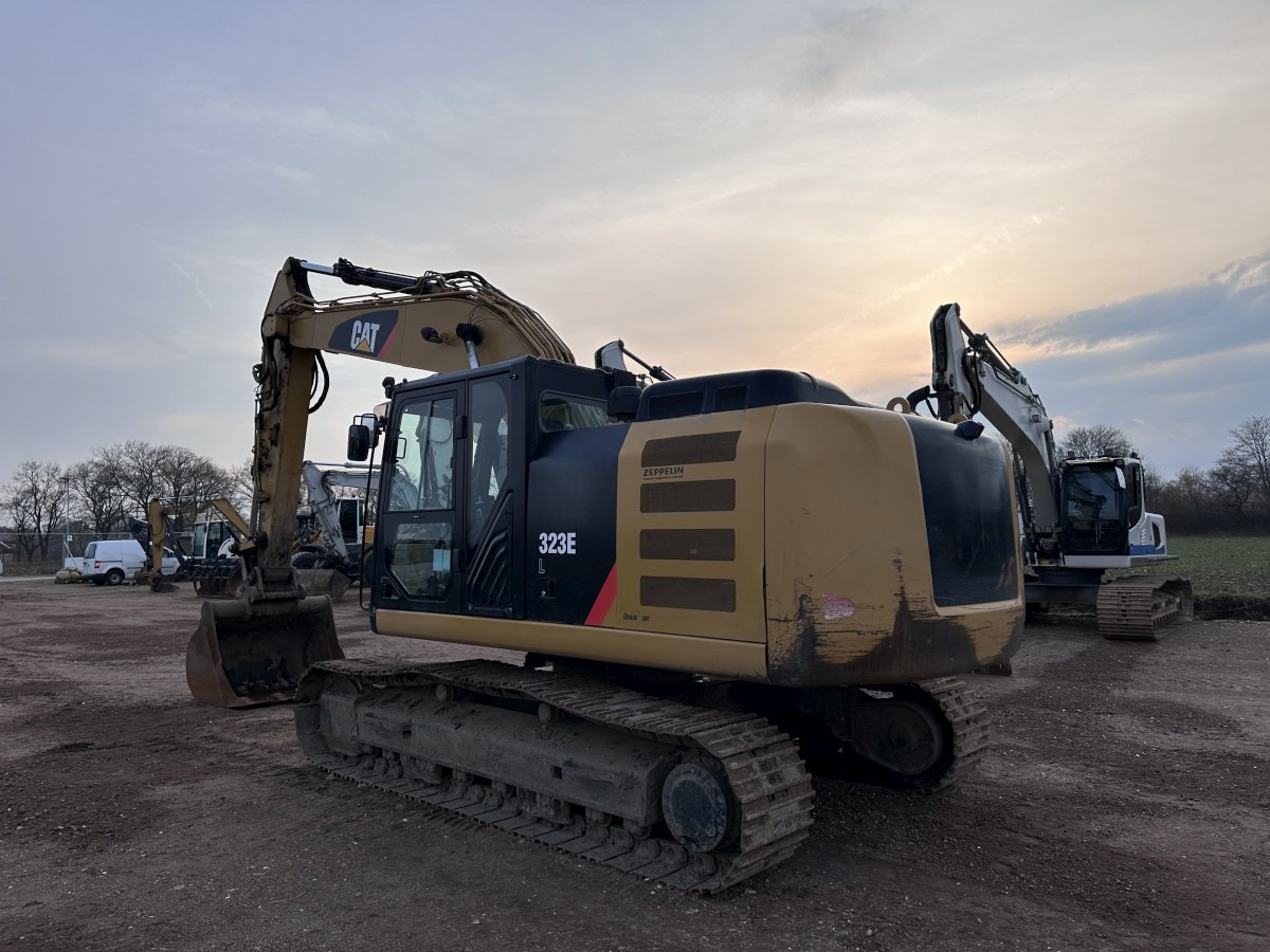 CATERPILLAR 323 EL Deutsche Maschine! Top !!! - Excavadora de cadenas: foto 3 CATERPILLAR 323 EL Deutsche Maschine! Top !!! - Excavadora de cadenas: foto 3