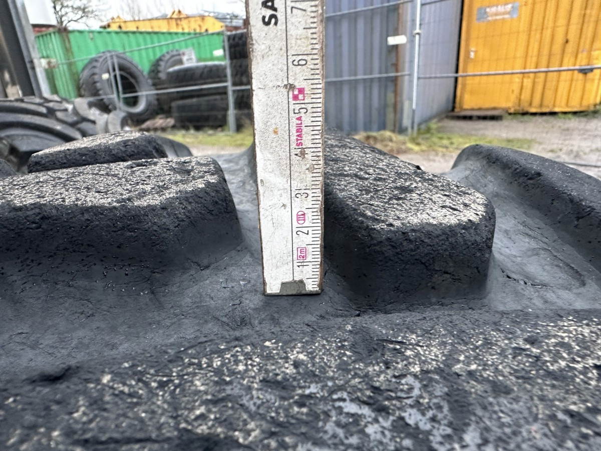 Neumático para Excavadora de ruedas MITAS 445 / 65 R 22.5 Kompletträder - Complet tires: foto 15 Neumático para Excavadora de ruedas MITAS 445 / 65 R 22.5 Kompletträder - Complet tires: foto 15