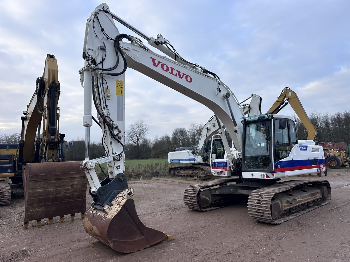 VOLVO EC 220 DL German machine! - Excavadora: foto 3 VOLVO EC 220 DL German machine! - Excavadora: foto 3