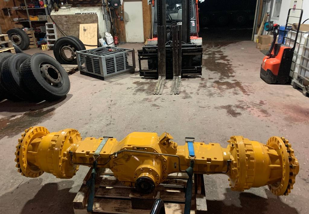 Volvo L220 E-F Achse - Axle - Hubgerüst - short boom - Cargadora de ruedas: foto 3 Volvo L220 E-F Achse - Axle - Hubgerüst - short boom - Cargadora de ruedas: foto 3