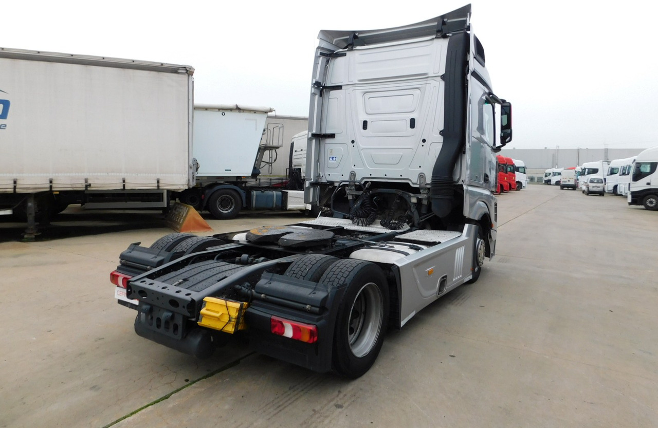 Mercedes Actros - Cabeza tractora: foto 3 Mercedes Actros - Cabeza tractora: foto 3