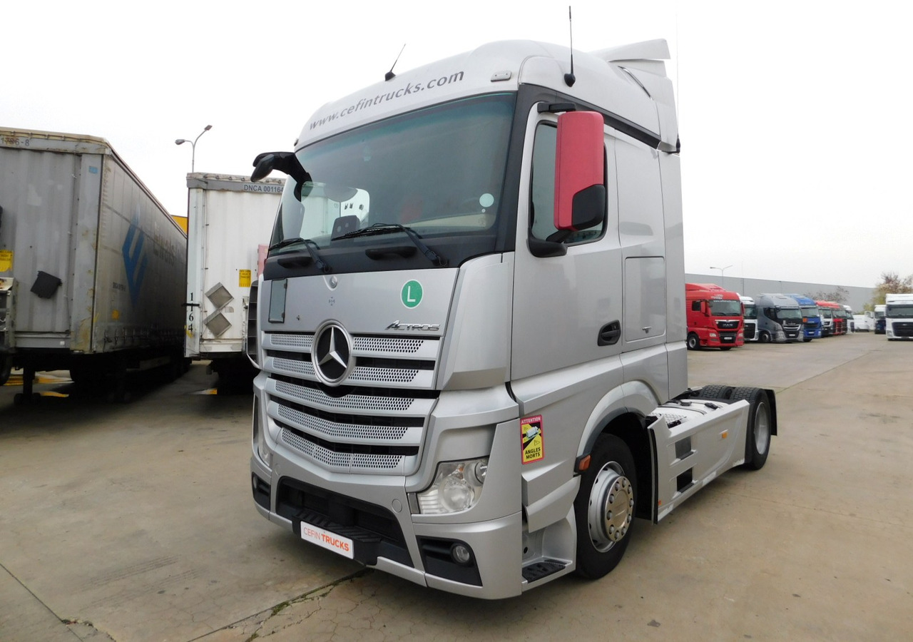 Mercedes Actros - Cabeza tractora: foto 1 Mercedes Actros - Cabeza tractora: foto 1
