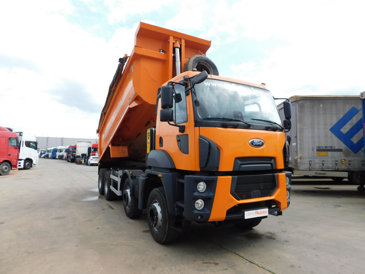 Ford 4142d 8x4 dcab e6 16s2230 - Camión volquete: foto 2 Ford 4142d 8x4 dcab e6 16s2230 - Camión volquete: foto 2