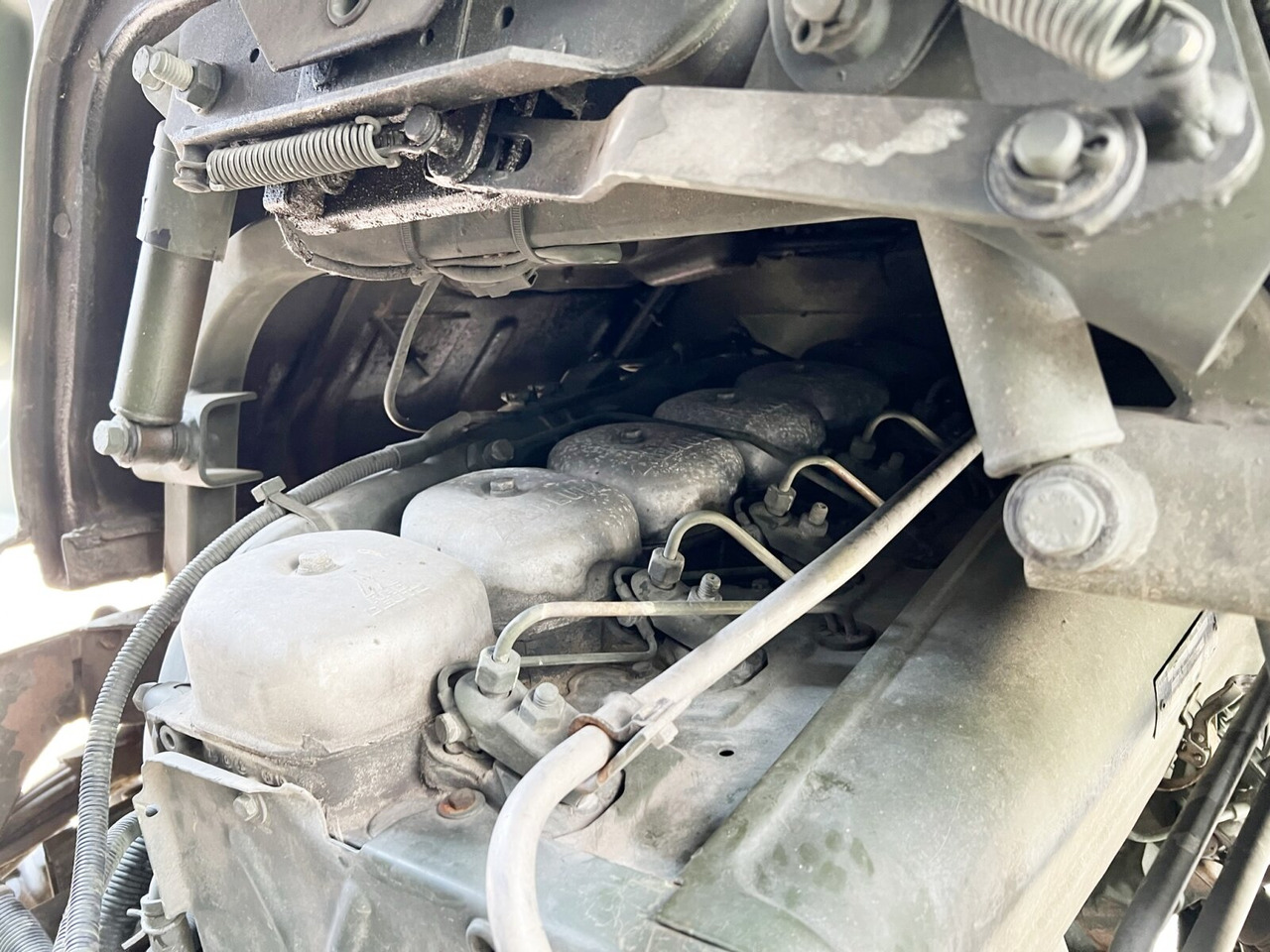 110-17 AW 4x4 110-17 AW 4x4, Ex-Bundeswehr, Küche - Camión lona: foto 3 110-17 AW 4x4 110-17 AW 4x4, Ex-Bundeswehr, Küche - Camión lona: foto 3