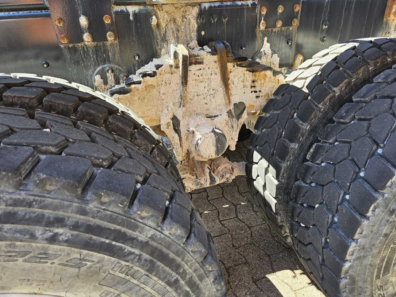 ASTRA HD9 86.50-90 8x6 ASTRA HD9 86.50-90 8x6, Unfallschaden, Cursor 13 - Camión chasis: foto 4 ASTRA HD9 86.50-90 8x6 ASTRA HD9 86.50-90 8x6, Unfallschaden, Cursor 13 - Camión chasis: foto 4