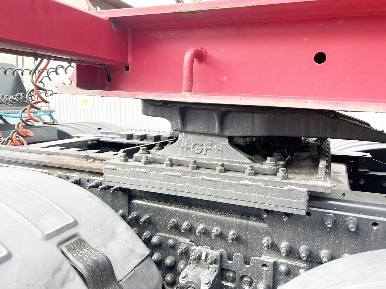 FH16 750 8x4 FH16 750 8x4, Retarder, Globetrotter, Vorlauflift/-lenk, Schwerlast 180T - Cabeza tractora: foto 2 FH16 750 8x4 FH16 750 8x4, Retarder, Globetrotter, Vorlauflift/-lenk, Schwerlast 180T - Cabeza tractora: foto 2