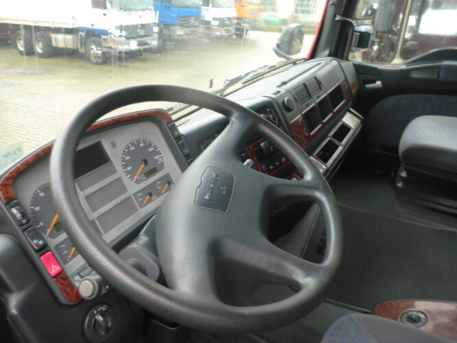 Cabeza tractora MAN TGA 26.463 FVLS 6x2: foto 8 Cabeza tractora MAN TGA 26.463 FVLS 6x2: foto 8