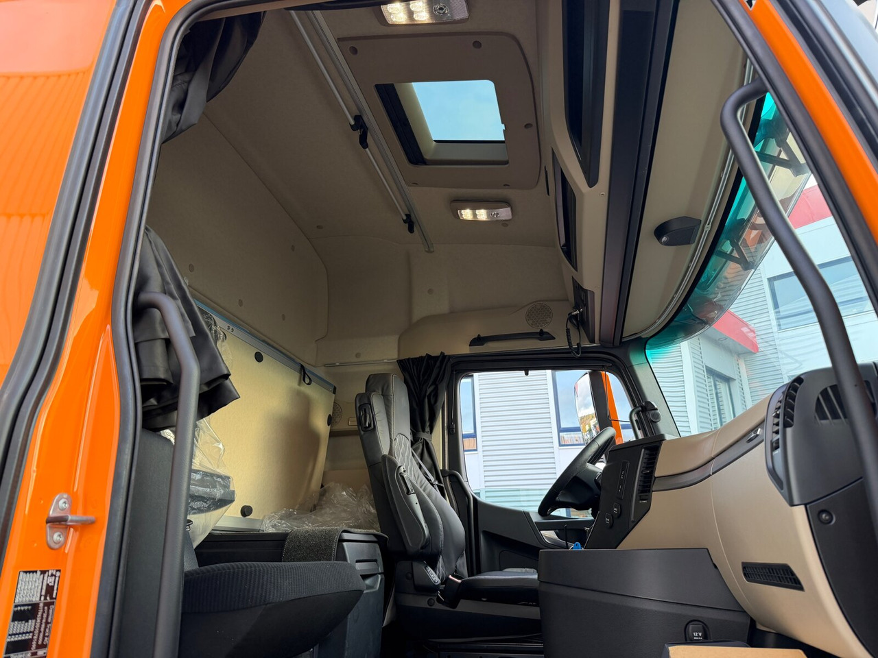 Cabeza tractora nuevo Mercedes-Benz Actros 3363 LS 6x4 Actros 3363 LS 6x4, Retarder, SoloStar, MultimediaCockpit, Navi, LED: foto 6