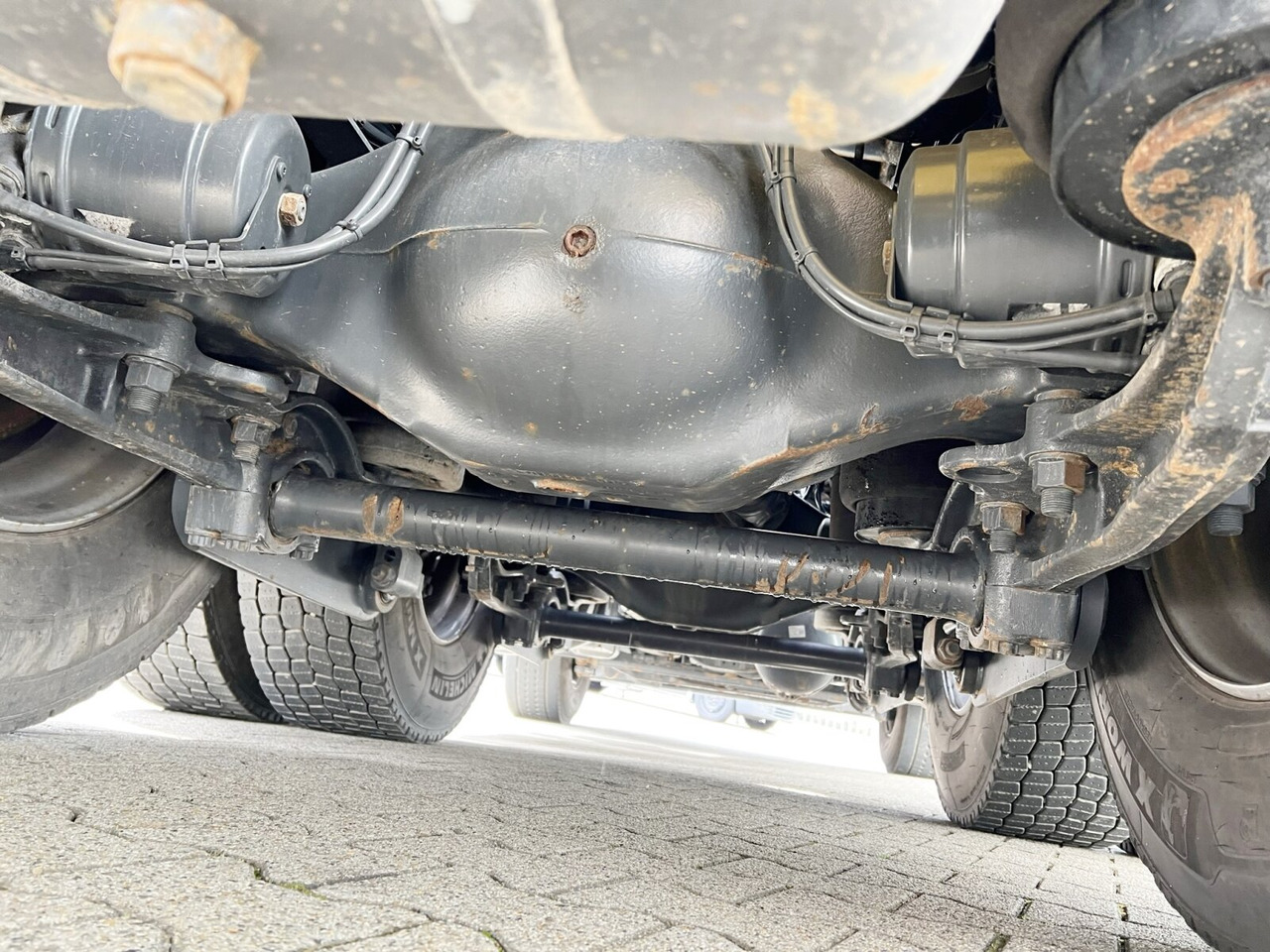 Mercedes-Benz Arocs 3358 LS 6x4 Arocs 3358 LS 6x4, StreamSpace, Turbo-Retarder-Kupplung, Kipphydraulik - Cabeza tractora: foto 4 Mercedes-Benz Arocs 3358 LS 6x4 Arocs 3358 LS 6x4, StreamSpace, Turbo-Retarder-Kupplung, Kipphydraulik - Cabeza tractora: foto 4