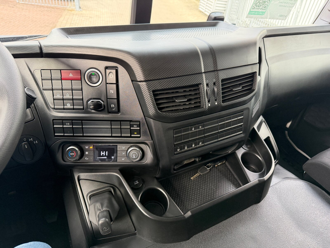 T-Way AT410T51/58 8x4 T-Way AT410T51/58 8x4, Retarder, Nebenantrieb, 4x VORHANDEN! - Cabeza tractora: foto 4 T-Way AT410T51/58 8x4 T-Way AT410T51/58 8x4, Retarder, Nebenantrieb, 4x VORHANDEN! - Cabeza tractora: foto 4