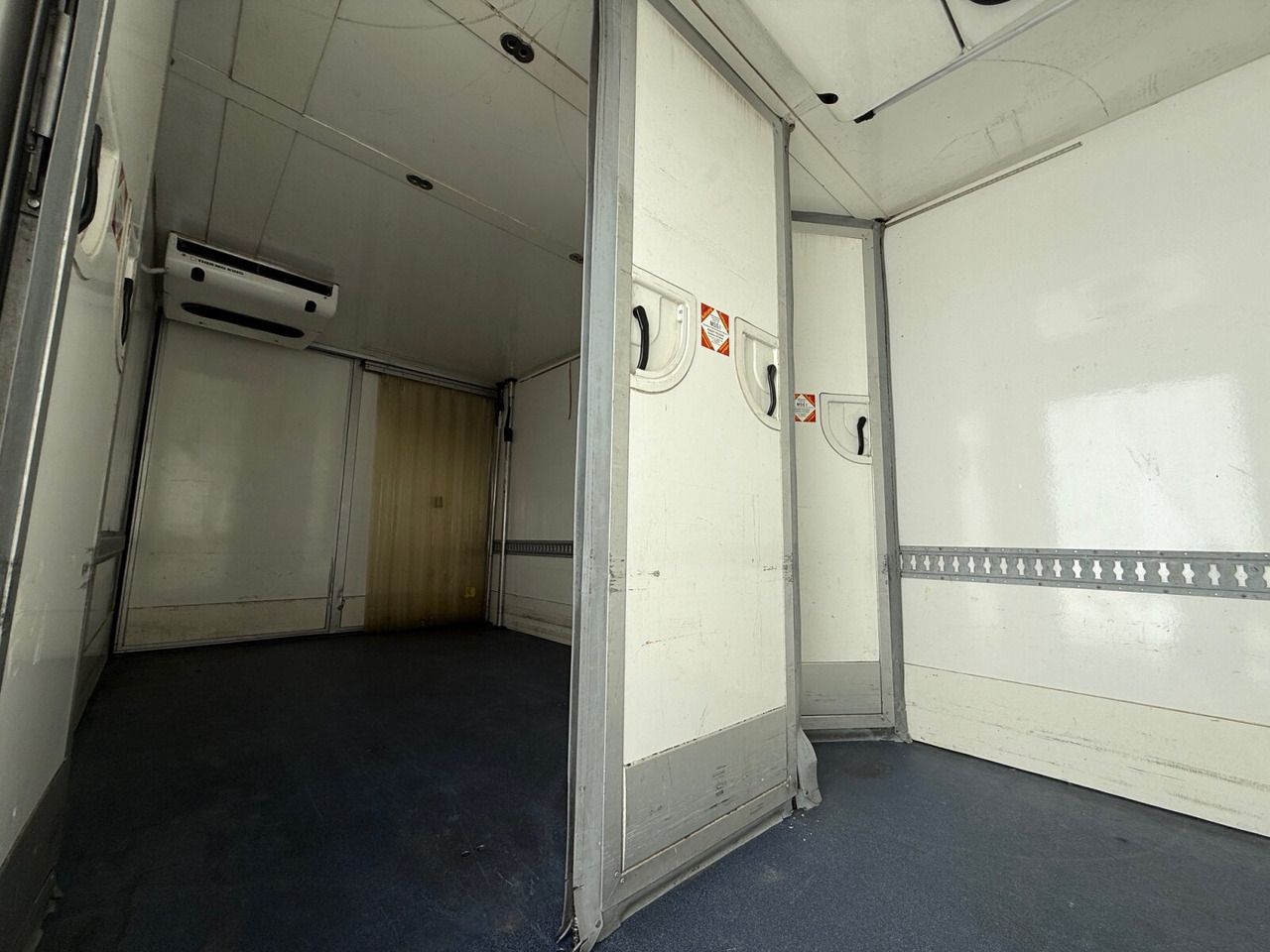 Camión Mercedes-Benz Atego 816 L 4x2 Atego 816 L 4x2, Kühlkoffer, ThermoKing, Trennwand, LBW MBB: foto 11