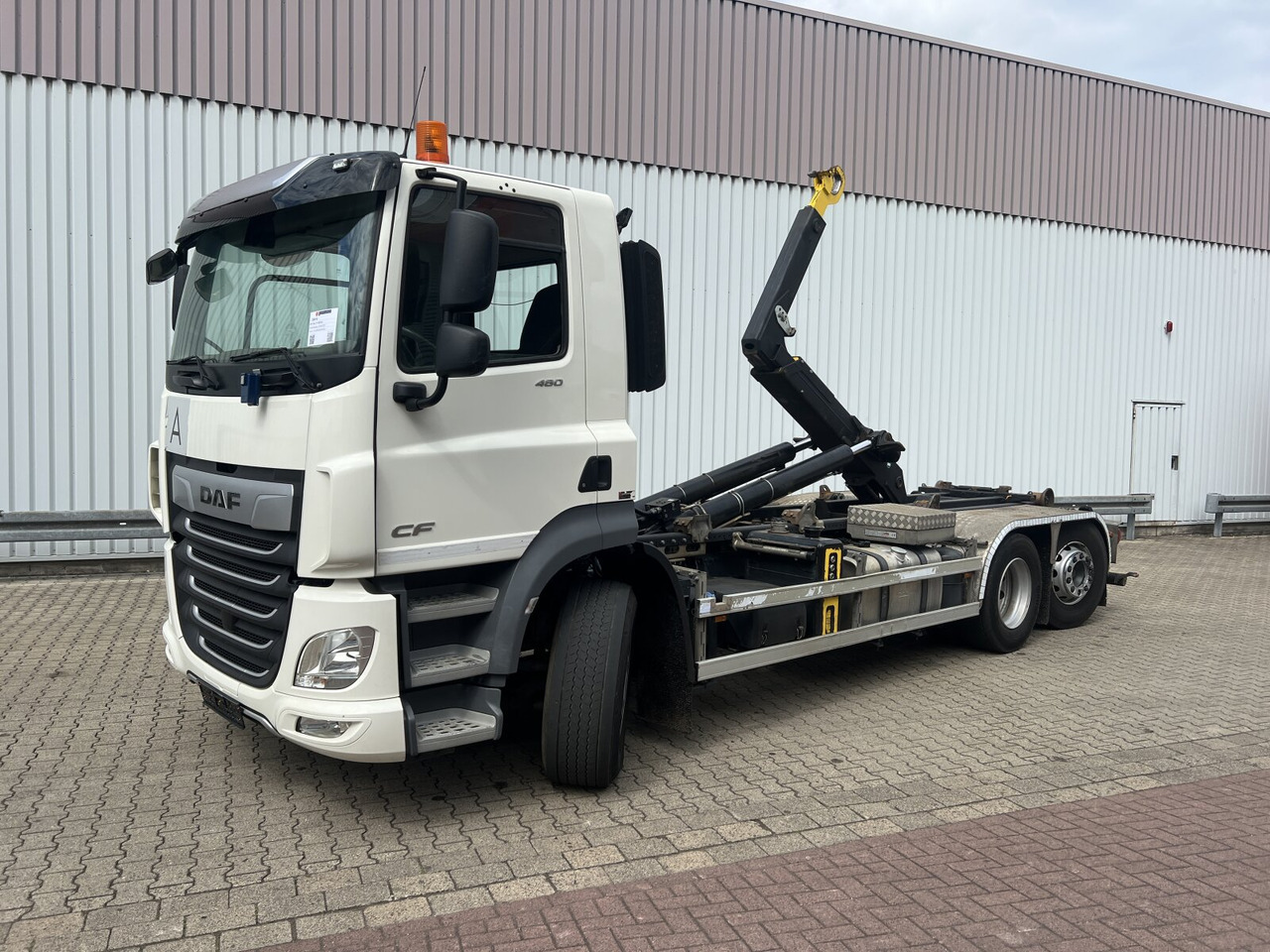 DAF CF 480 6x2 CF 480 6x2, Lenk-/Liftachse - Camión multibasculante: foto 1 DAF CF 480 6x2 CF 480 6x2, Lenk-/Liftachse - Camión multibasculante: foto 1