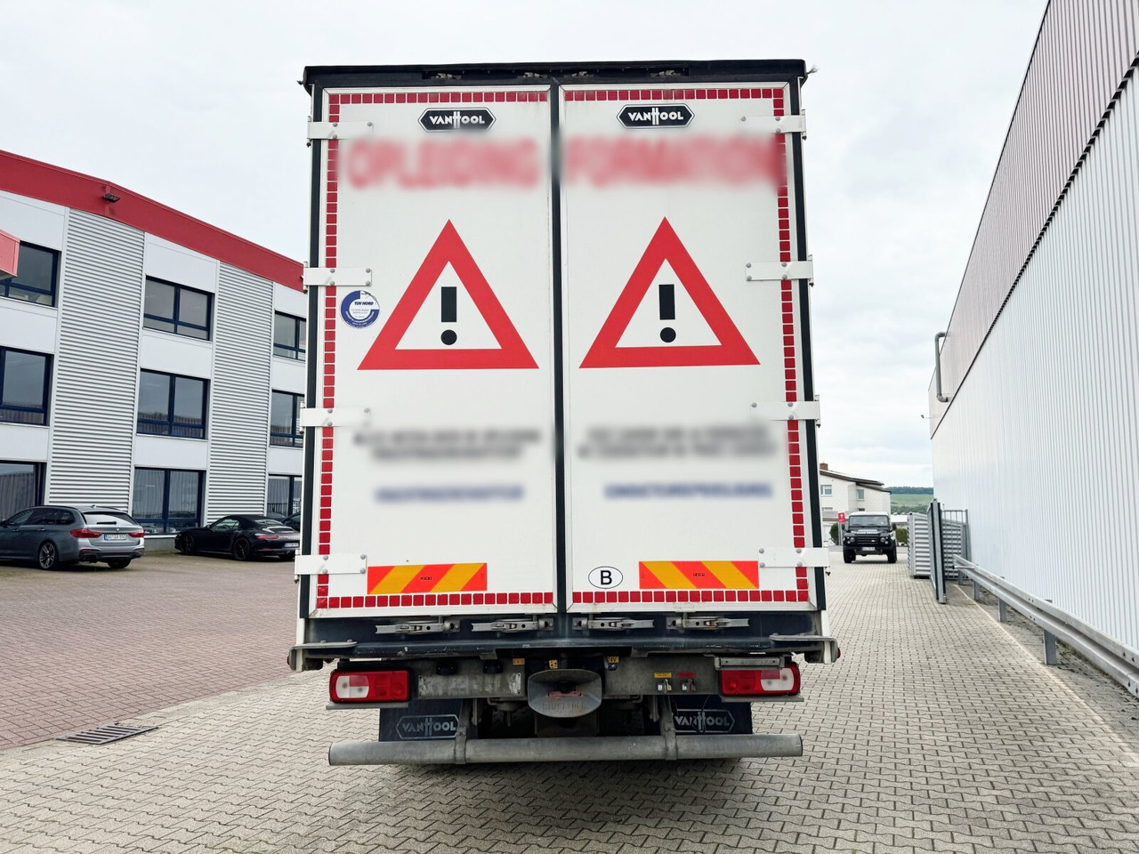 Camión caja abierta DAF XF 410 FA 4x2 XF 410 FA 4x2, Fahrschule, 2x AHK, 6 Sitze: foto 10 Camión caja abierta DAF XF 410 FA 4x2 XF 410 FA 4x2, Fahrschule, 2x AHK, 6 Sitze: foto 10