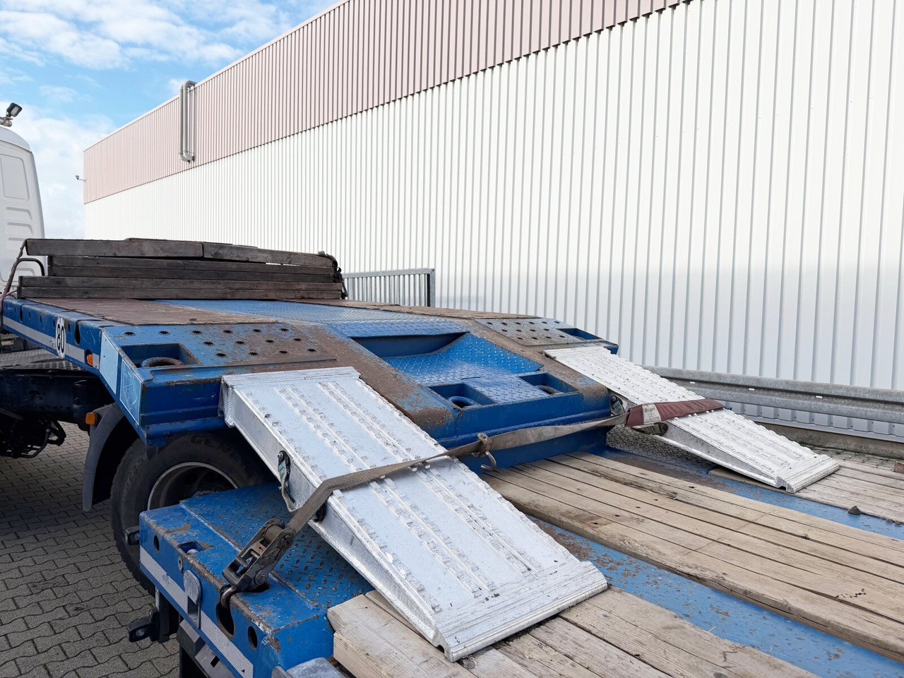 Fliegl SDS 420 T SDS 420 T, Nachlauflenkachse, Verbr. auf 3m, hydr. Rampen - Semirremolque góndola rebajadas: foto 5 Fliegl SDS 420 T SDS 420 T, Nachlauflenkachse, Verbr. auf 3m, hydr. Rampen - Semirremolque góndola rebajadas: foto 5