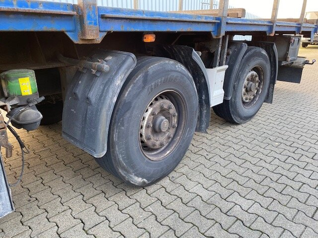 Fliegl SZS 290 SZS 290, Zwangsgelenkt - Semirremolque plataforma/ Caja abierta: foto 2 Fliegl SZS 290 SZS 290, Zwangsgelenkt - Semirremolque plataforma/ Caja abierta: foto 2