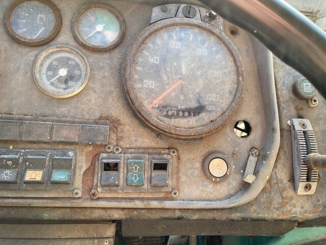 HENSCHEL F 161 AK 4x4 HENSCHEL F 161 AK 4x4 mit Kran Atlas AK 5007 - Camión grúa: foto 3 HENSCHEL F 161 AK 4x4 HENSCHEL F 161 AK 4x4 mit Kran Atlas AK 5007 - Camión grúa: foto 3