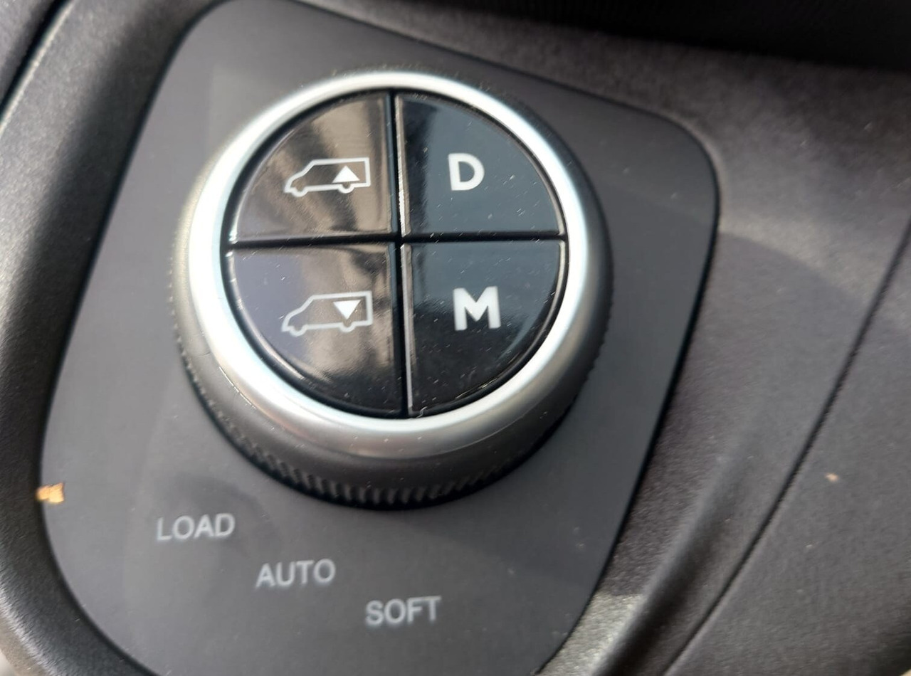 Iveco Daily 72C18H/P DK 4x2 Daily 72C18H/P DK 4x2, Nebenantrieb - Camión chasis: foto 4 Iveco Daily 72C18H/P DK 4x2 Daily 72C18H/P DK 4x2, Nebenantrieb - Camión chasis: foto 4