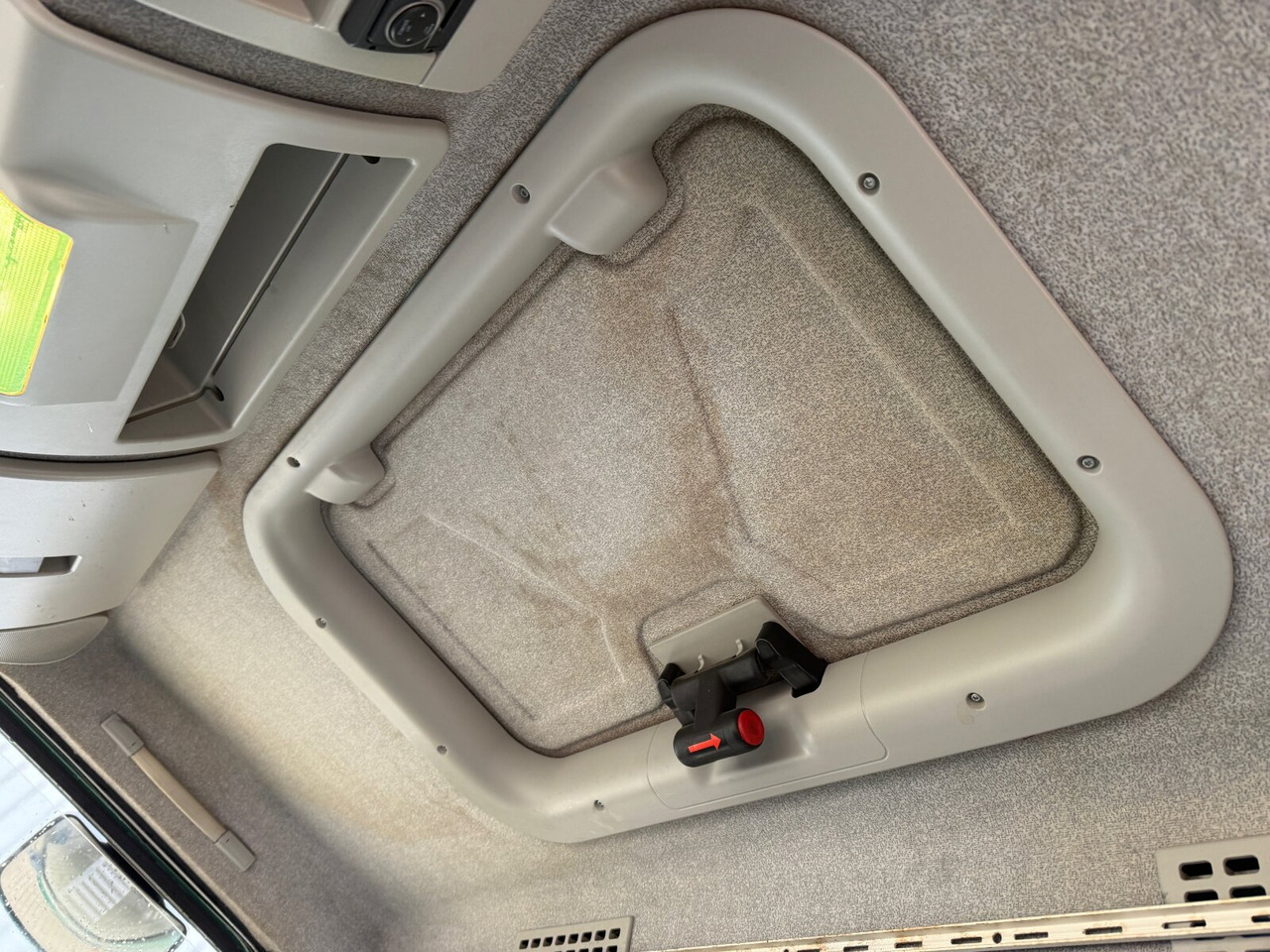 Iveco ML80E18/P 4x2 ML80E18/P 4x2, City-Abroller - Camión multibasculante: foto 5 Iveco ML80E18/P 4x2 ML80E18/P 4x2, City-Abroller - Camión multibasculante: foto 5