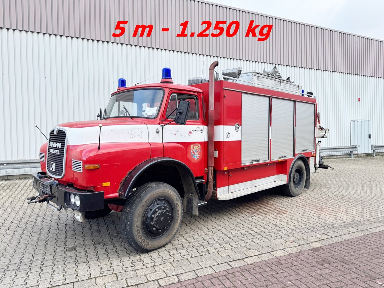 MAN 16.168 HAK 4x4 16.168 HAK 4x4, Seilwinde, Heckkran Hiab 650/1 - Camión de bomberos: foto 1 MAN 16.168 HAK 4x4 16.168 HAK 4x4, Seilwinde, Heckkran Hiab 650/1 - Camión de bomberos: foto 1