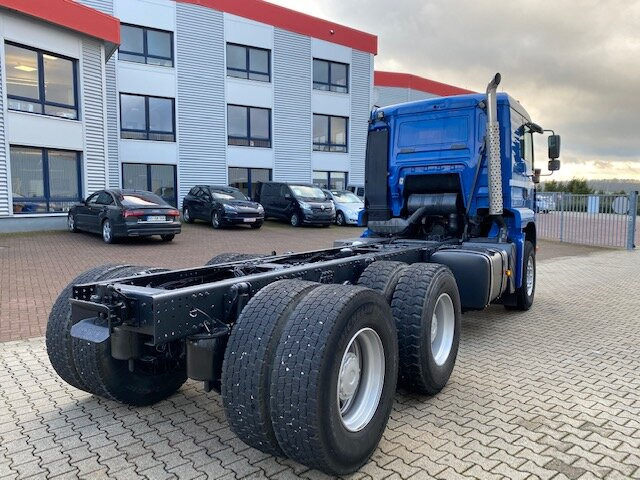 Camión chasis MAN TGA 26.480 6x4 FDLK TGA 26.480 6x4 FDLK, Winterdienstausstattung: foto 9