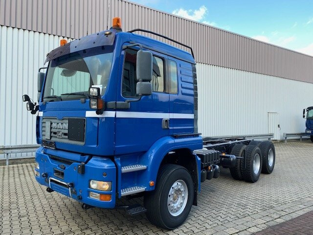 Camión chasis MAN TGA 26.480 6x4 FDLK TGA 26.480 6x4 FDLK, Winterdienstausstattung: foto 6