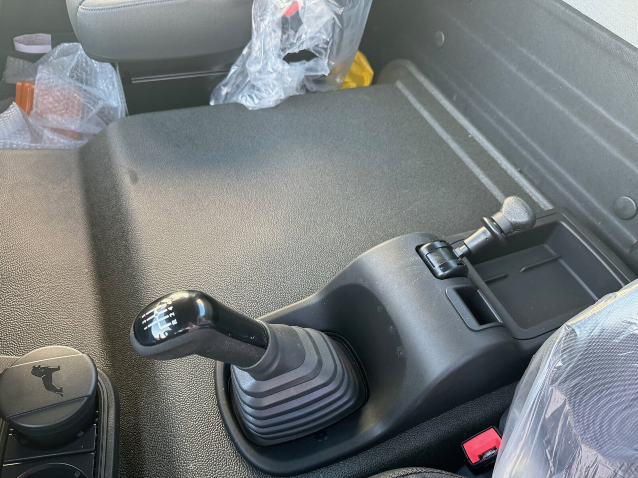 MAN TGL 8.190 4x2 BB CH TGL 8.190 4x2 BB CH, City-Abroller - Camión multibasculante: foto 4 MAN TGL 8.190 4x2 BB CH TGL 8.190 4x2 BB CH, City-Abroller - Camión multibasculante: foto 4