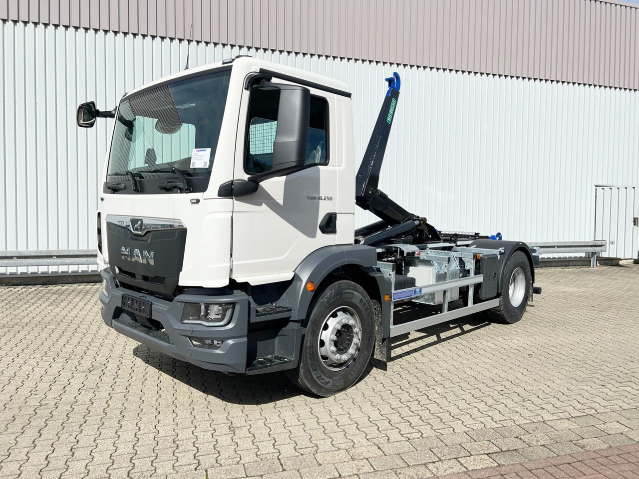 MAN TGM 18.250/340 4x2 BL CH TGM 18.250/340 4x2 BL CH, Funk, 3x VORHANDEN - Camión multibasculante: foto 1 MAN TGM 18.250/340 4x2 BL CH TGM 18.250/340 4x2 BL CH, Funk, 3x VORHANDEN - Camión multibasculante: foto 1