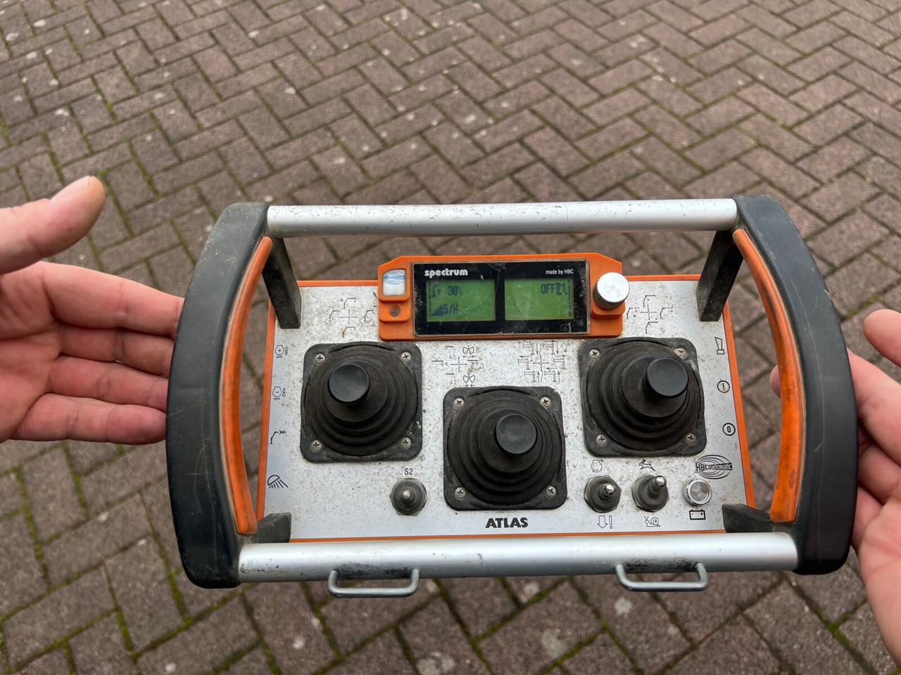 MAN TGS 26.360/400 6x2-4 BL TGS 26.360/400 6x2-4 BL, Lenk-/Lift, Kran Atlas AK 206.3E A5, Funk - Camión multibasculante, Camión grúa: foto 5 MAN TGS 26.360/400 6x2-4 BL TGS 26.360/400 6x2-4 BL, Lenk-/Lift, Kran Atlas AK 206.3E A5, Funk - Camión multibasculante, Camión grúa: foto 5