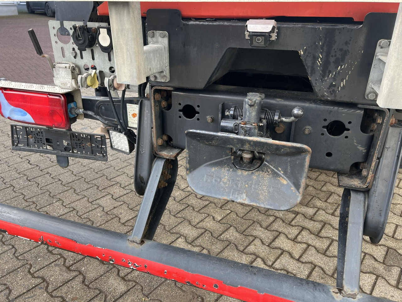 Camión grúa, Camión caja abierta MAN TGS 26.400 6x2-4 LL TGS 26.400 6x2-4 LL, Navi, Lenk-/Liftachse, Heckkran Palfinger PK20001-K B, Funk: foto 13 Camión grúa, Camión caja abierta MAN TGS 26.400 6x2-4 LL TGS 26.400 6x2-4 LL, Navi, Lenk-/Liftachse, Heckkran Palfinger PK20001-K B, Funk: foto 13