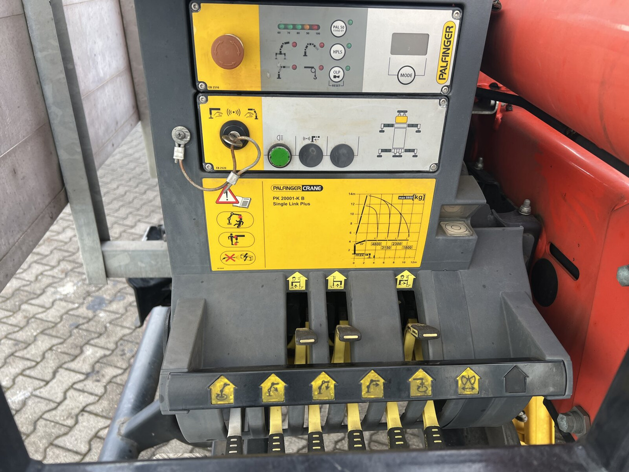 Camión grúa, Camión caja abierta MAN TGS 26.400 6x2-4 LL TGS 26.400 6x2-4 LL, Navi, Lenk-/Liftachse, Heckkran Palfinger PK20001-K B, Funk: foto 14 Camión grúa, Camión caja abierta MAN TGS 26.400 6x2-4 LL TGS 26.400 6x2-4 LL, Navi, Lenk-/Liftachse, Heckkran Palfinger PK20001-K B, Funk: foto 14