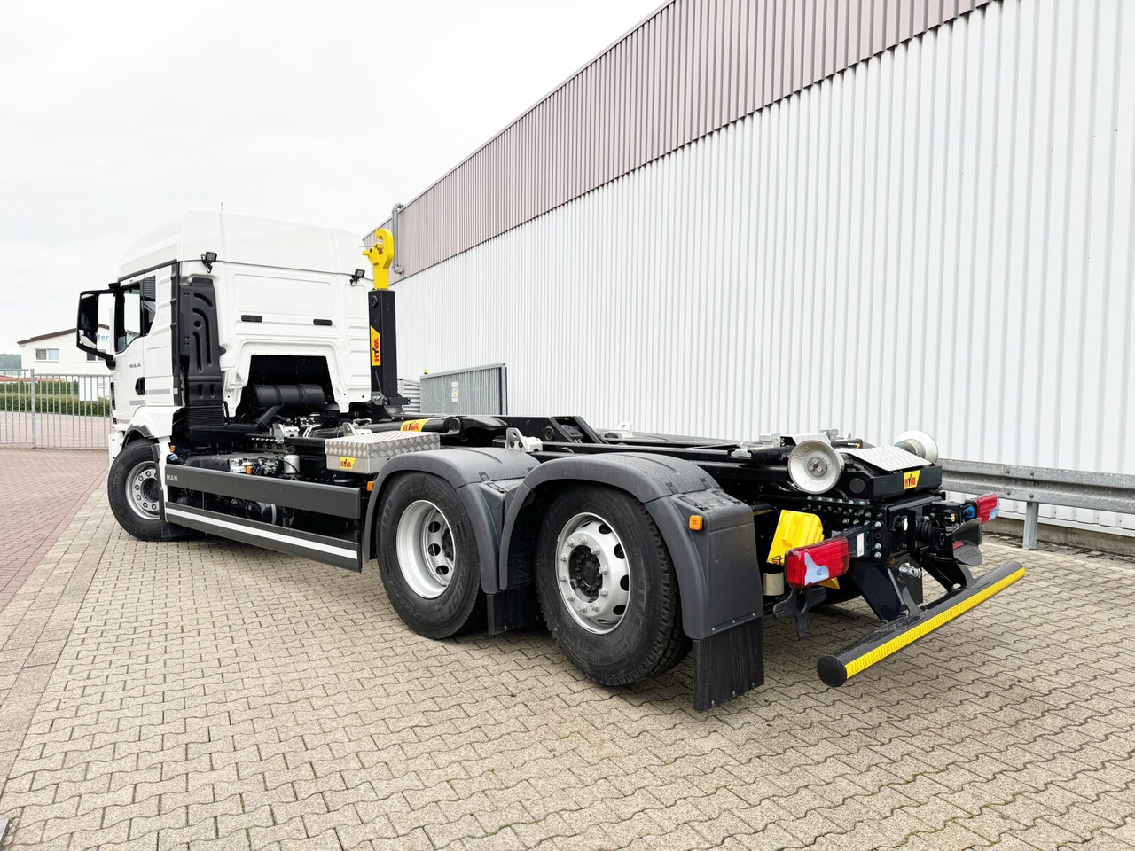 Leasing de MAN TGS 26.470 6x2-4 LL CH TGS 26.470 6x2-4 LL CH, Retarder, Navi, Lenk-/Liftachse MAN TGS 26.470 6x2-4 LL CH TGS 26.470 6x2-4 LL CH, Retarder, Navi, Lenk-/Liftachse: foto 11