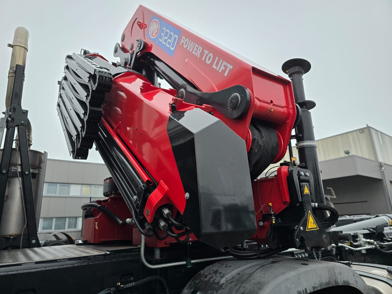 MAN TGS 35.480 8X4 BL TGS 35.480 8X4 BL, Intarder, Kran HMF 3220-K6, 4-fach Abstützung, Funk - Camión multibasculante, Camión grúa: foto 5 MAN TGS 35.480 8X4 BL TGS 35.480 8X4 BL, Intarder, Kran HMF 3220-K6, 4-fach Abstützung, Funk - Camión multibasculante, Camión grúa: foto 5