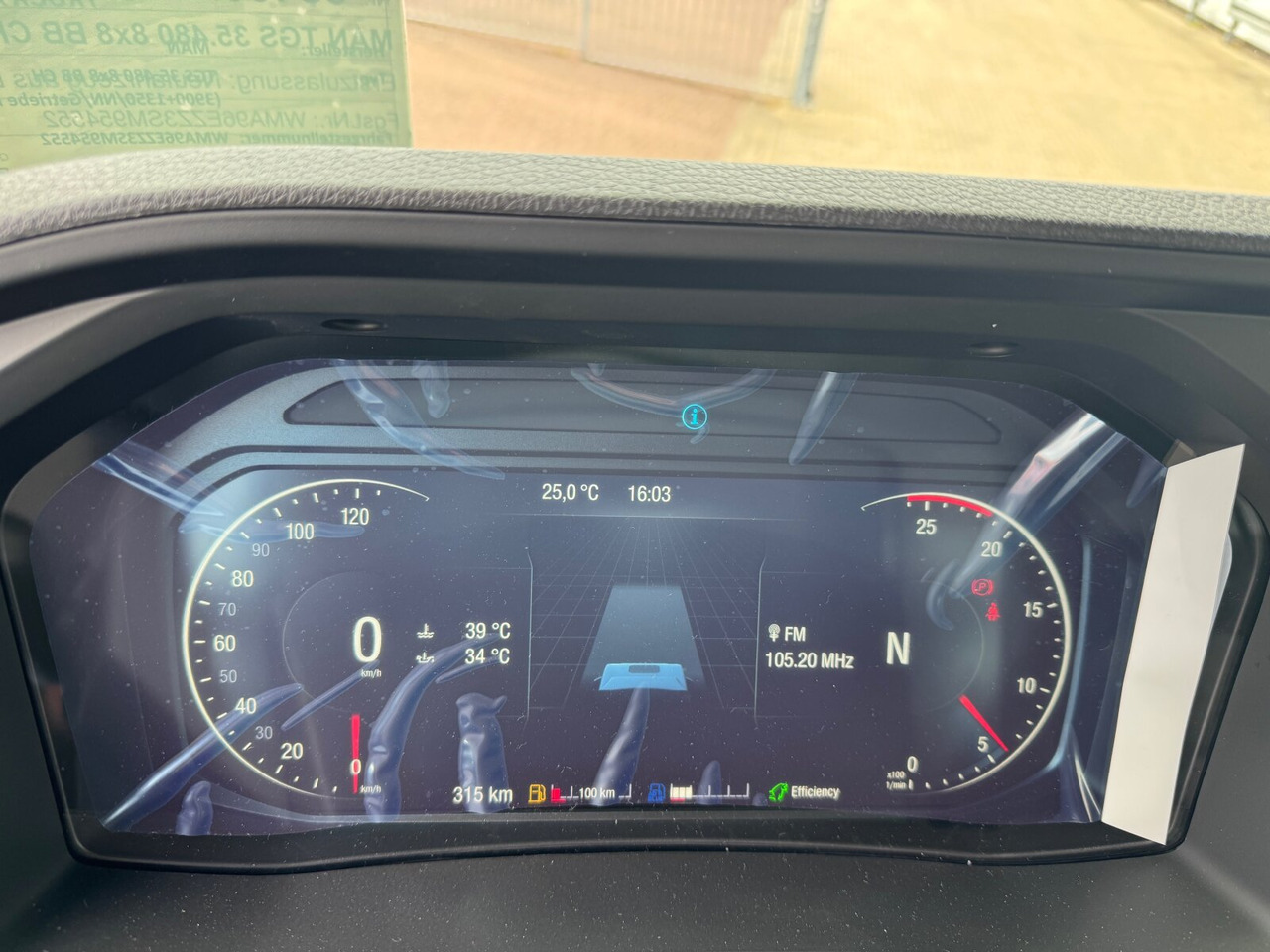 MAN TGS 35.480 8x8 BB CH TGS 35.480 8x8 BB CH, Hohe Bauart, Nebenantrieb - Camión multibasculante: foto 4 MAN TGS 35.480 8x8 BB CH TGS 35.480 8x8 BB CH, Hohe Bauart, Nebenantrieb - Camión multibasculante: foto 4