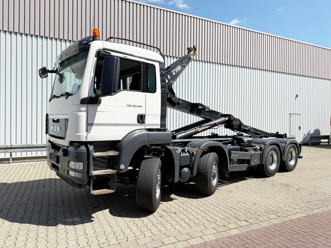 MAN TGS 35.540 8x6H BL TGS 35.540 8x6H BL, HydroDrive, PriTrader, Hiab Abrollkipper bis 7 m - Camión multibasculante: foto 1 MAN TGS 35.540 8x6H BL TGS 35.540 8x6H BL, HydroDrive, PriTrader, Hiab Abrollkipper bis 7 m - Camión multibasculante: foto 1
