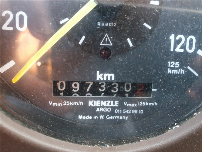 Mercedes-Benz 508 D 4x2 Doka 508 D 4x2 Doka, EX-THW - Camión lona: foto 3 Mercedes-Benz 508 D 4x2 Doka 508 D 4x2 Doka, EX-THW - Camión lona: foto 3