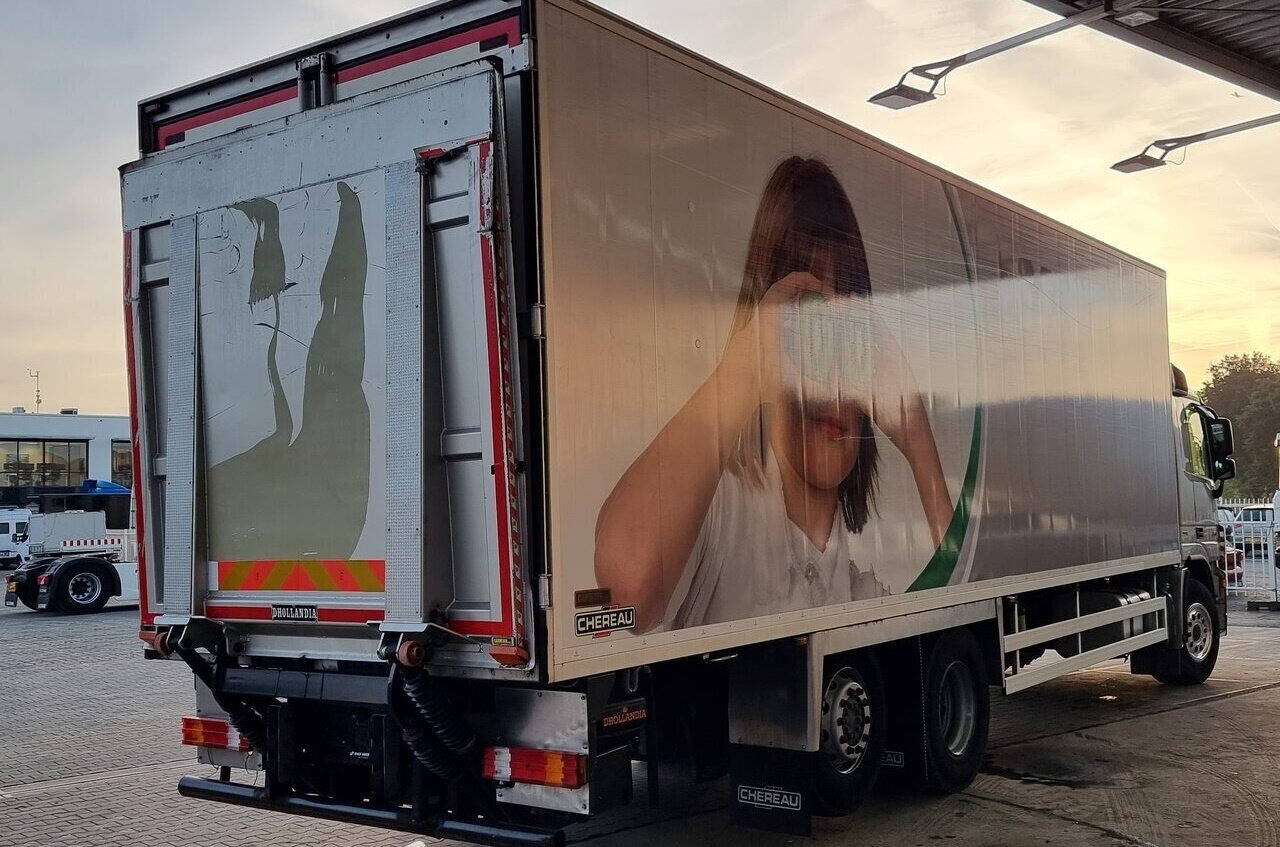 Camión caja cerrada Mercedes-Benz Actros 2532 L 6x2 Actros 2532 L 6x2, Liftachse, LBW Dhollandia: foto 9