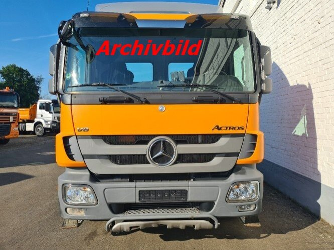 Mercedes-Benz Actros 2551 L 6x2 Actros 2551L/6x2, Lenk-Liftachse V 8 Motor - Camión chasis: foto 2 Mercedes-Benz Actros 2551 L 6x2 Actros 2551L/6x2, Lenk-Liftachse V 8 Motor - Camión chasis: foto 2